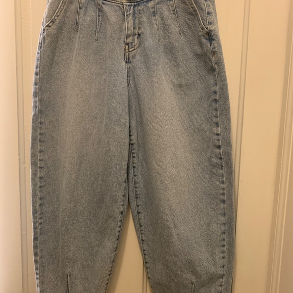 80s Style Cropped Jeans - Picture 2 of 4